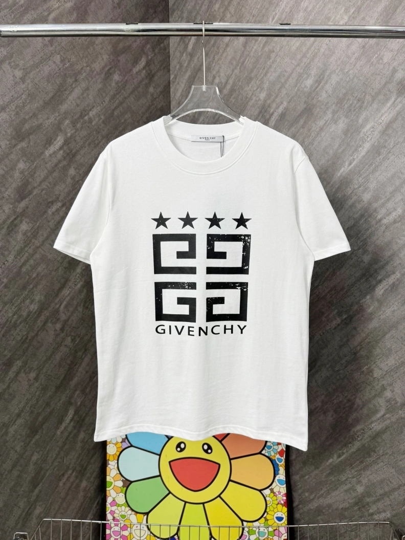 WellDesigned Gxvxnchy T-Shirts 95378