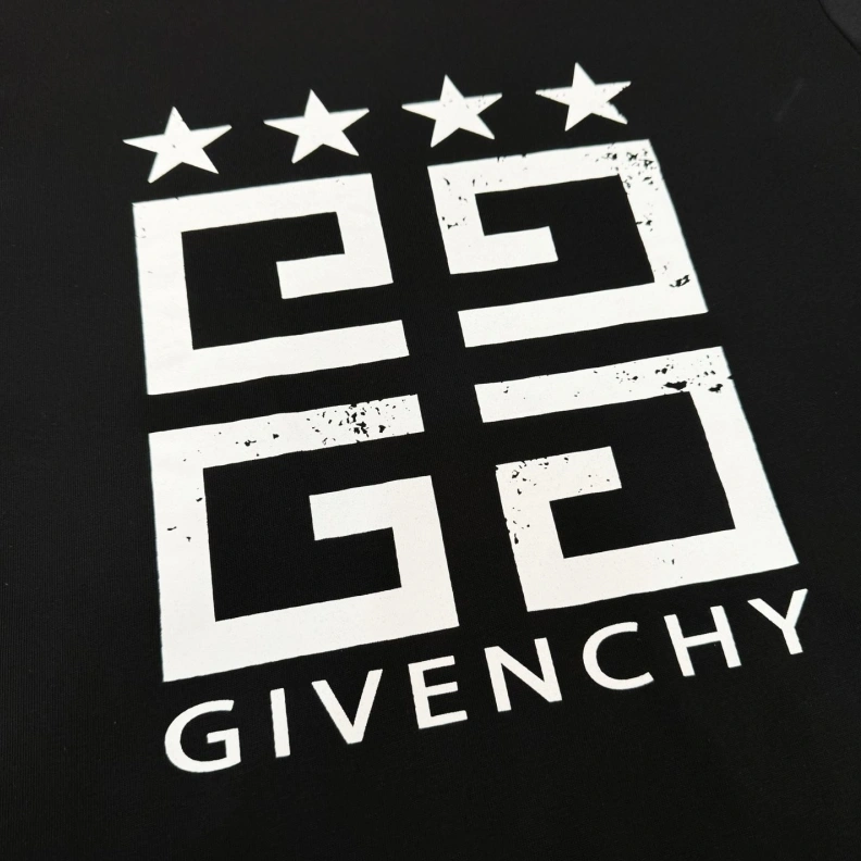 WellDesigned Gxvxnchy T-Shirts 95378