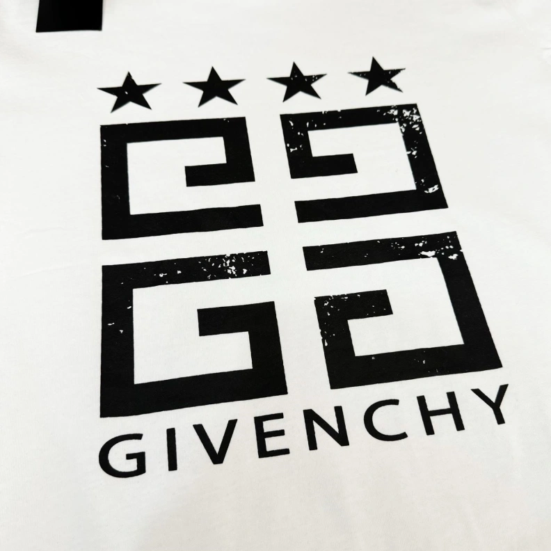 WellDesigned Gxvxnchy T-Shirts 95378