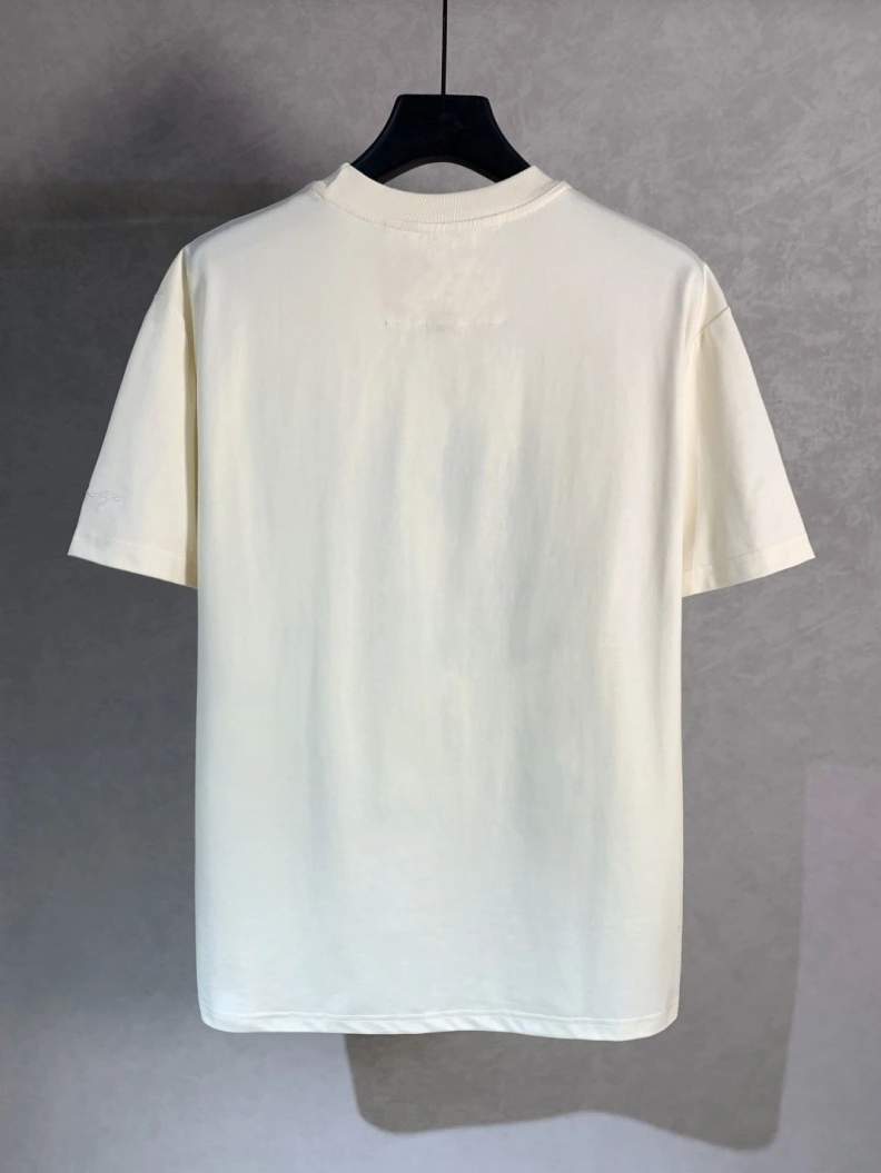 Gxvxnchy T-Shirts Vibrant 95354