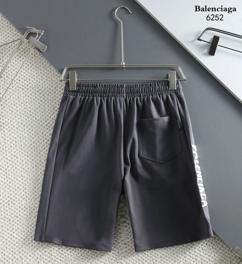 Bxlxnciaga Shorts Modern 90048