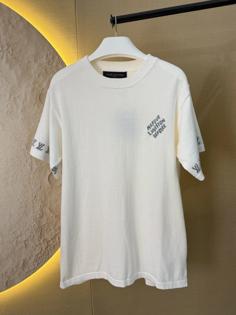 Comfortable LX T-Shirts 96906