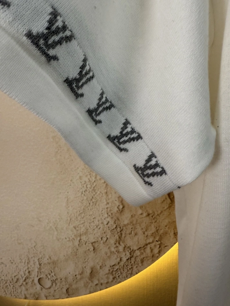 Comfortable LX T-Shirts 96906