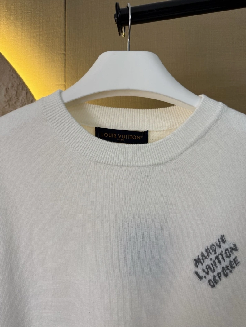 Comfortable LX T-Shirts 96906