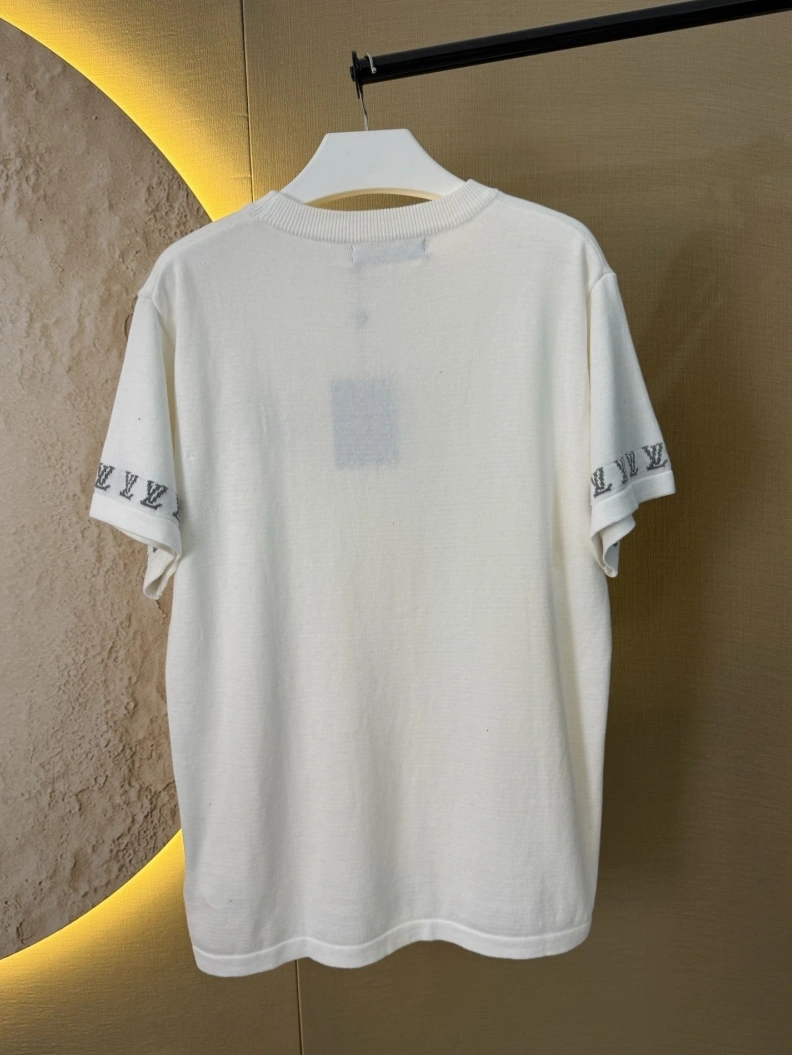 Comfortable LX T-Shirts 96906