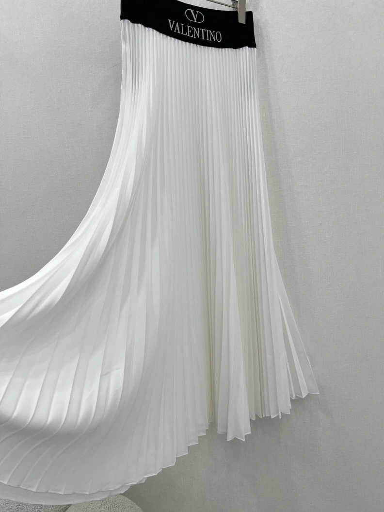 HighQuality Vxlxntino Skirts 102931