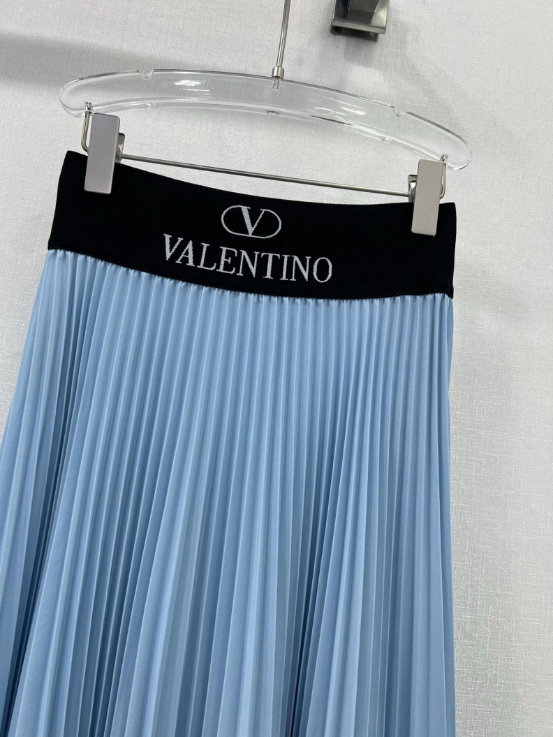 Bold Vxlxntino Skirts 102930