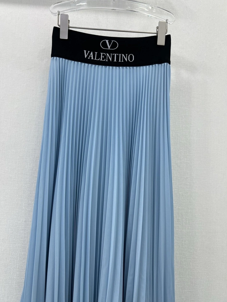 Bold Vxlxntino Skirts 102930