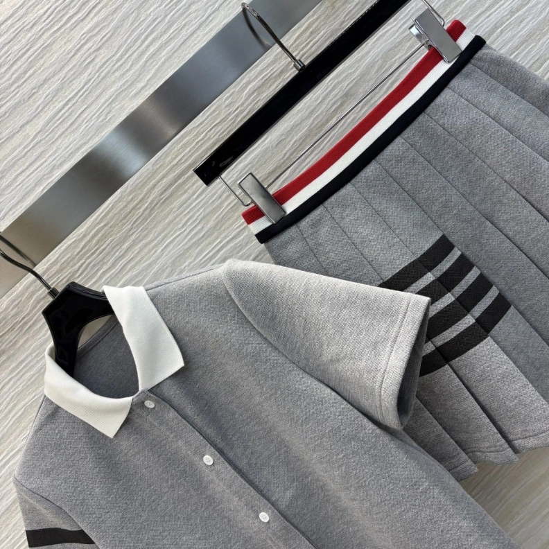 Bxlxnciaga sets Durable 90068