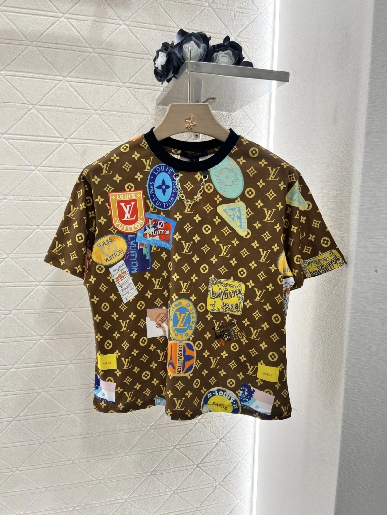 Fashionable LX T-Shirts 96747