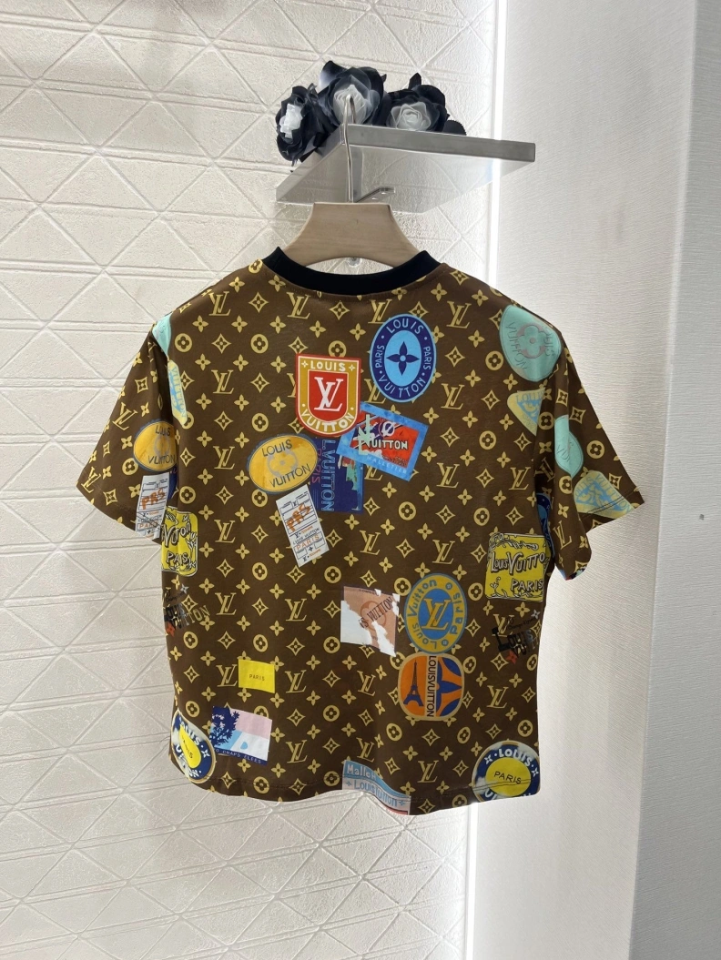 Fashionable LX T-Shirts 96747