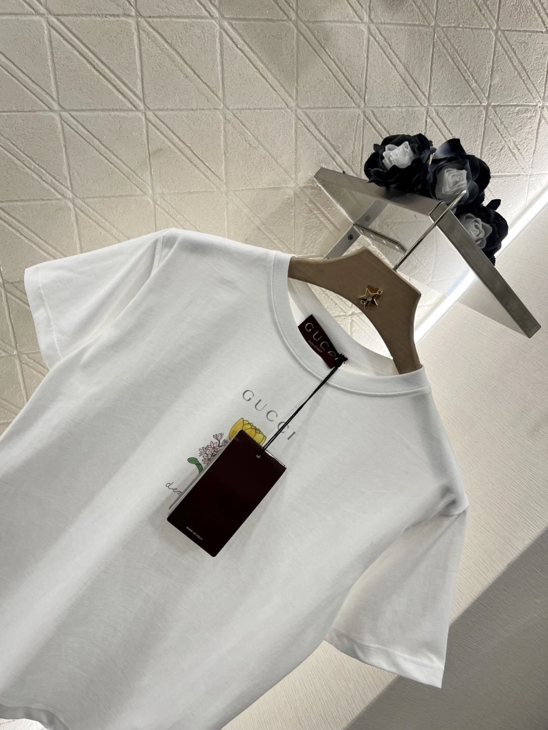 Sleek Gxccx T-Shirts 95533