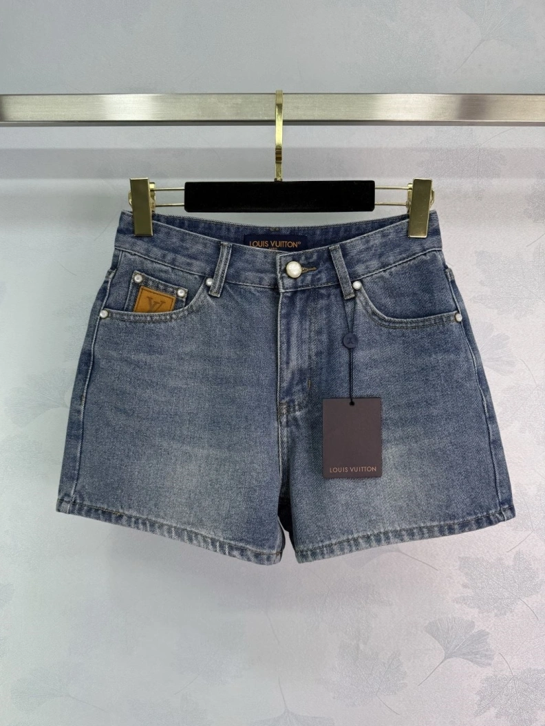 Trendsetting LX Shorts 96797