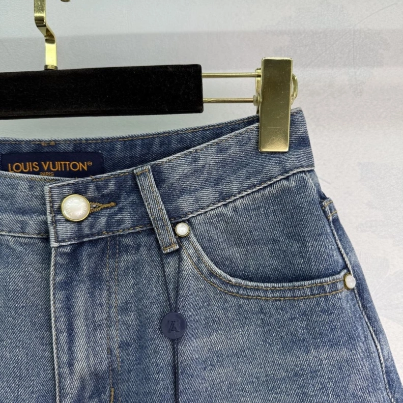 Trendsetting LX Shorts 96797