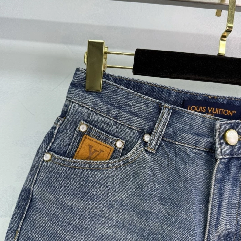 Trendsetting LX Shorts 96797