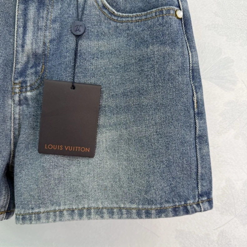 Trendsetting LX Shorts 96797
