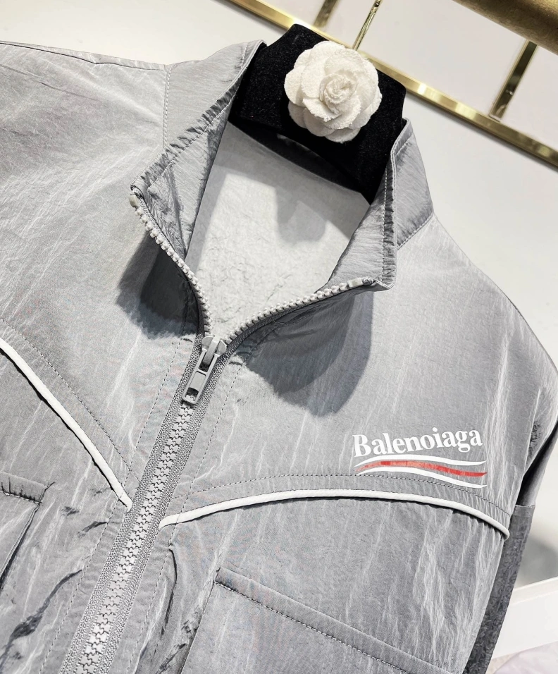 Bxlxnciaga Coats GoodFit 90063