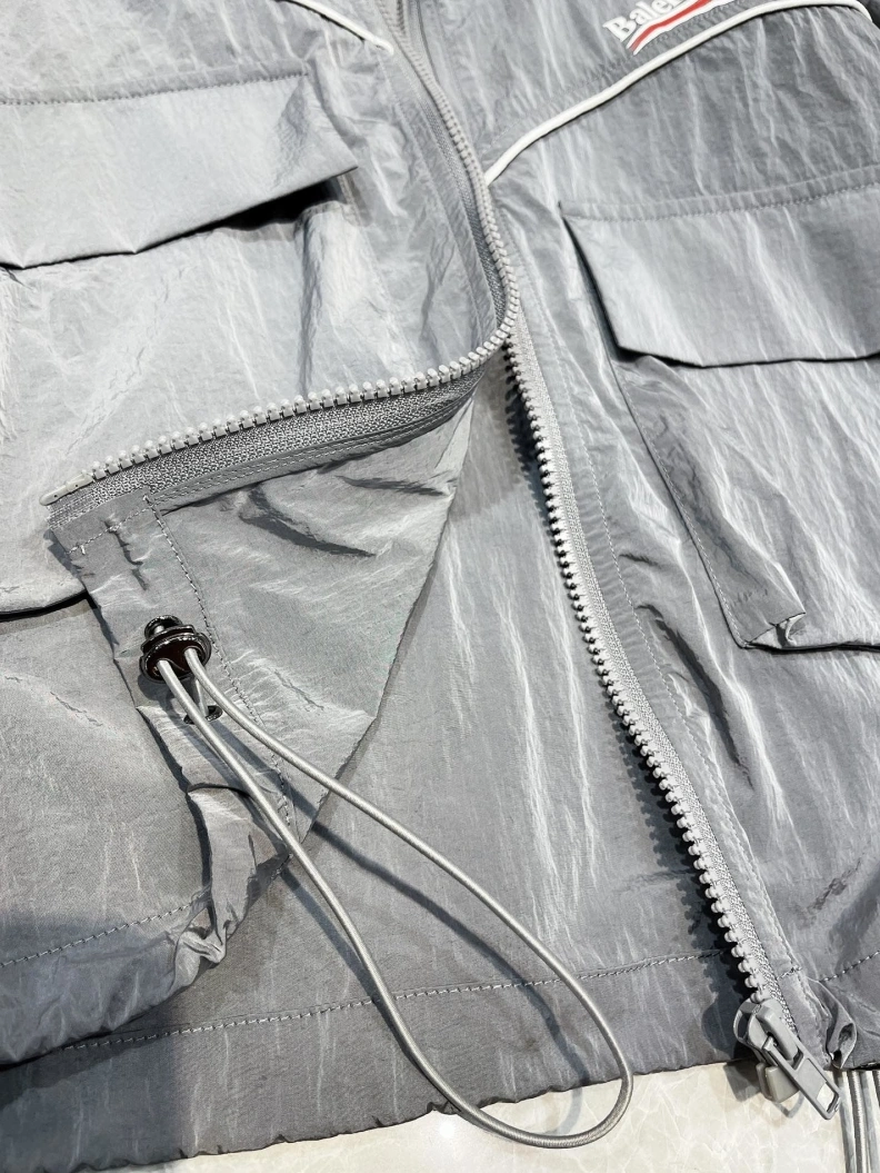 Bxlxnciaga Coats GoodFit 90063