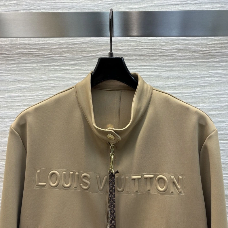 Versatile LX Coats 96883
