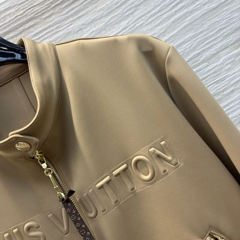Versatile LX Coats 96883