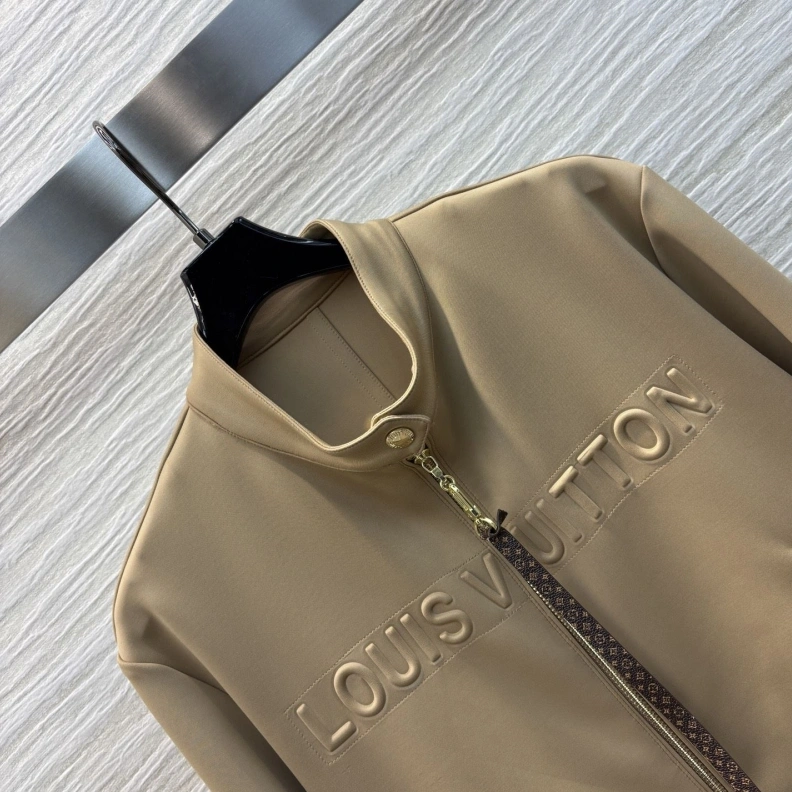 Versatile LX Coats 96883
