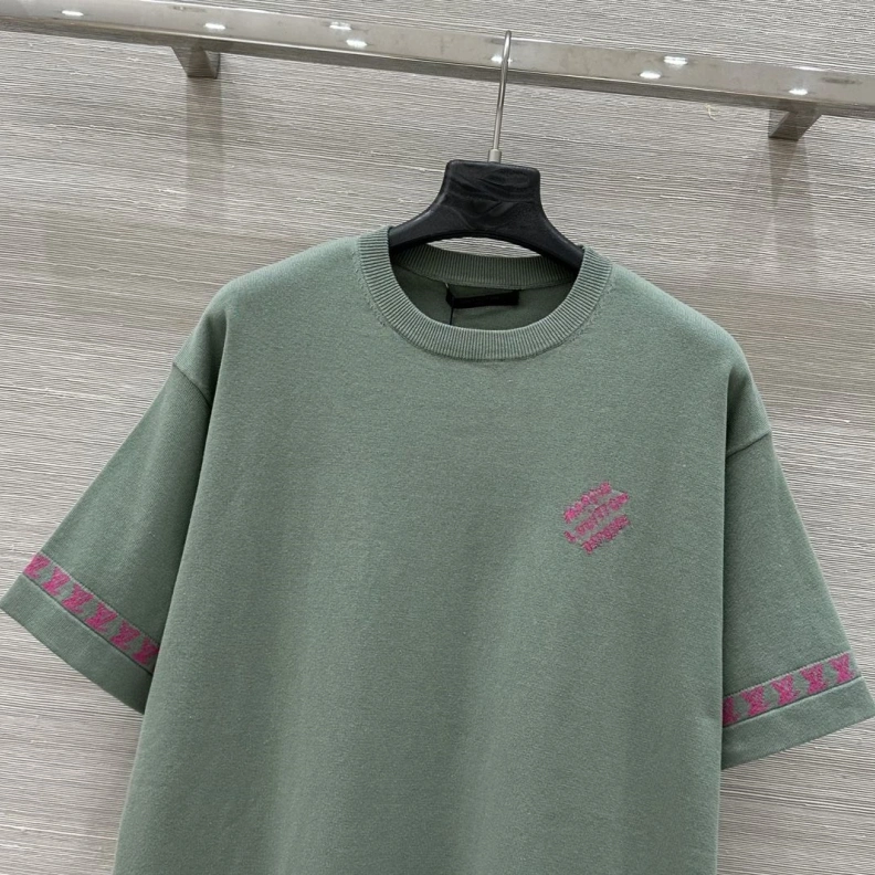 Minimalist LX T-Shirts 96743