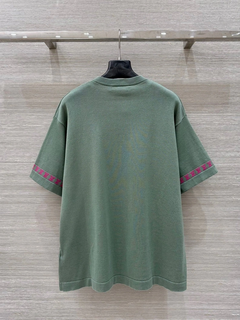 Minimalist LX T-Shirts 96743