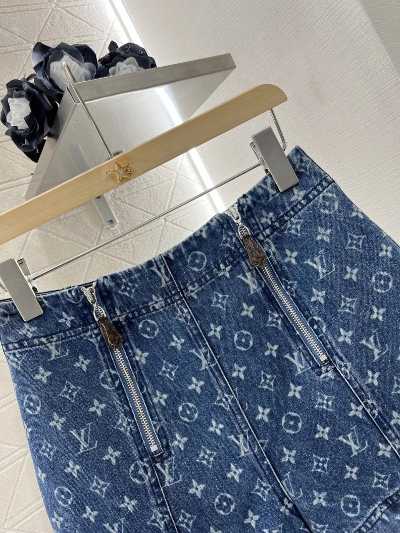 Classic LX Shorts 96790