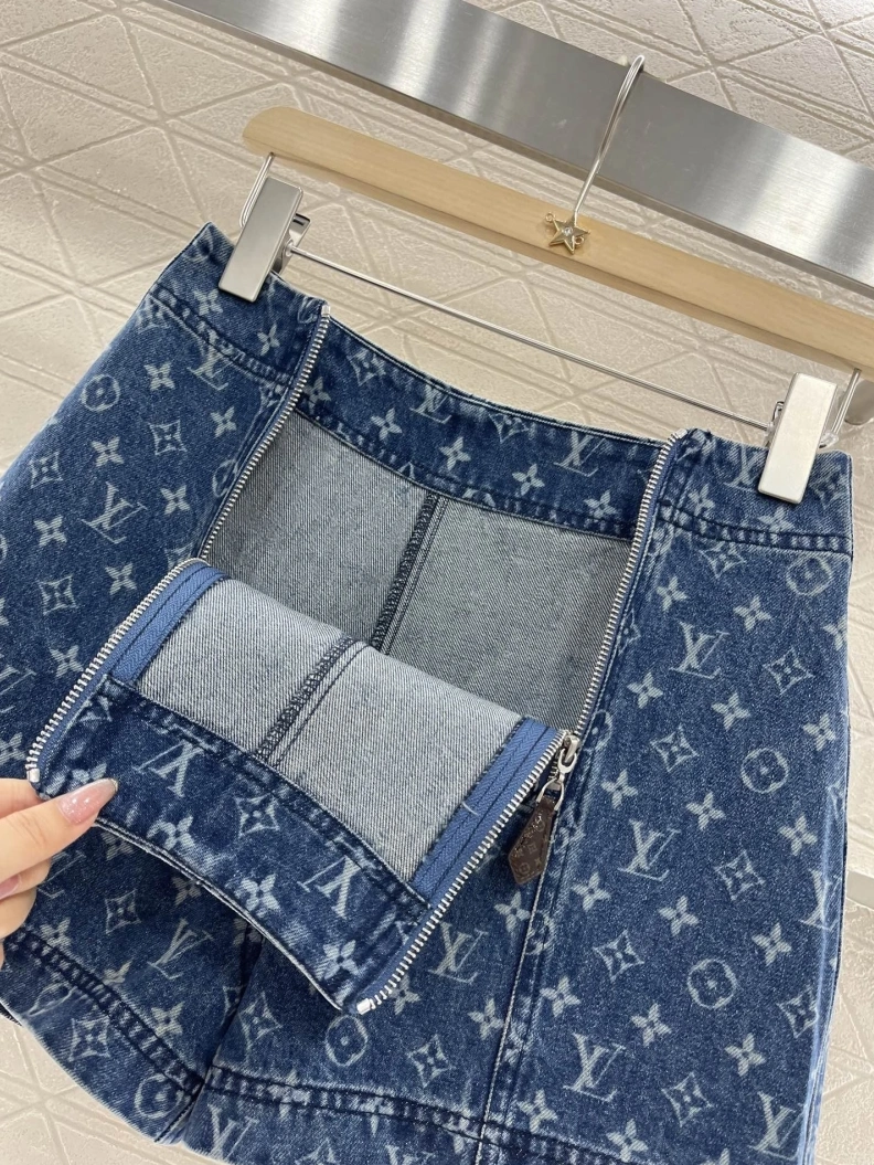 Classic LX Shorts 96790