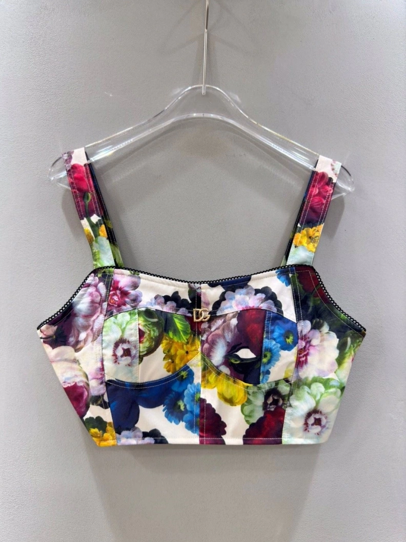 Comfortable D&X sets 93875