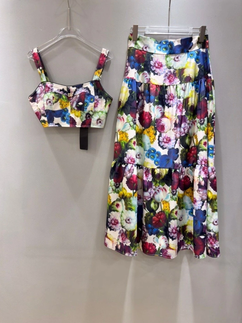 Comfortable D&X sets 93875