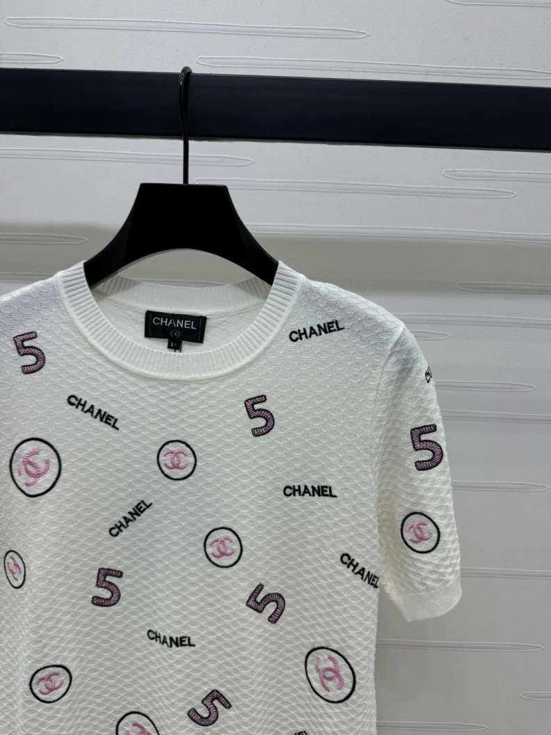 WellDesigned Chxnxl T-Shirts 93168