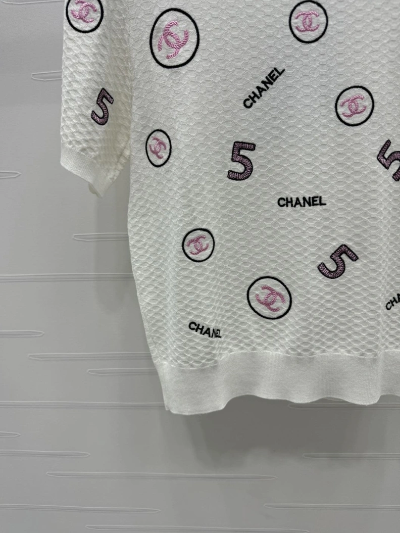 WellDesigned Chxnxl T-Shirts 93168