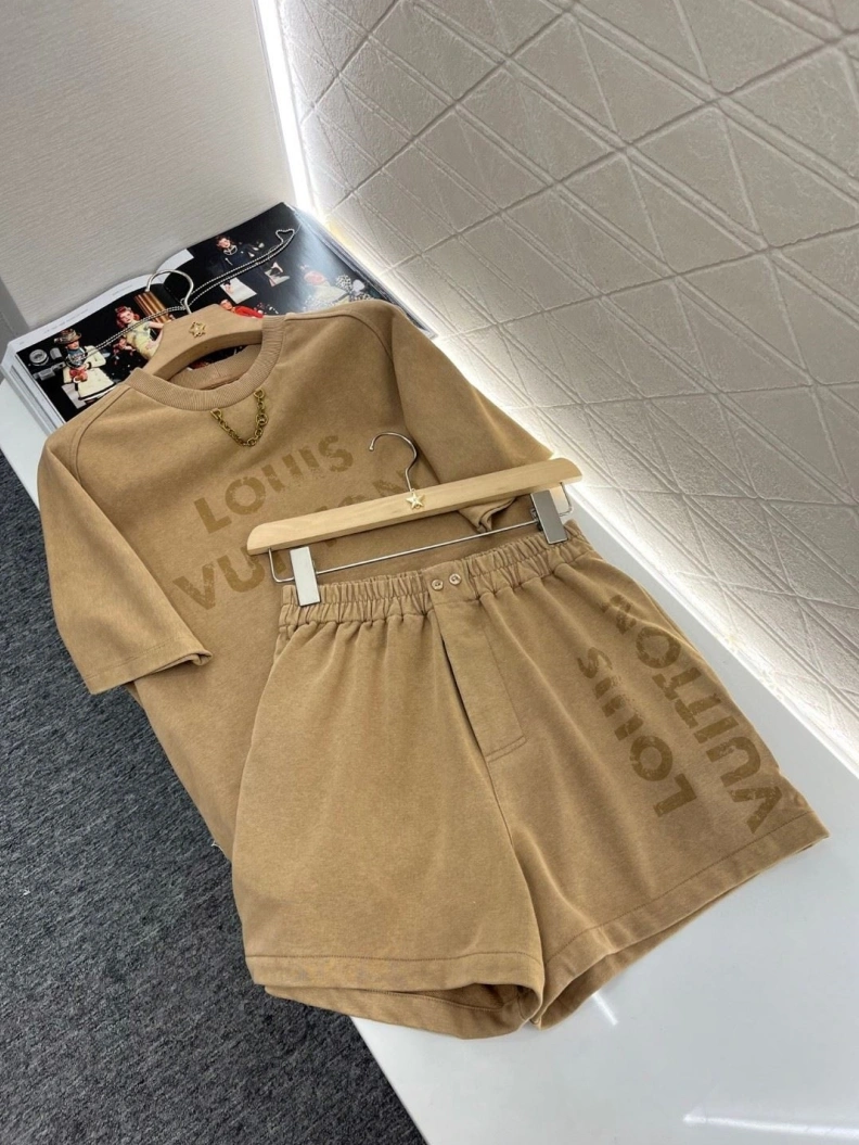 Fashionable LX T-Shirts 96717