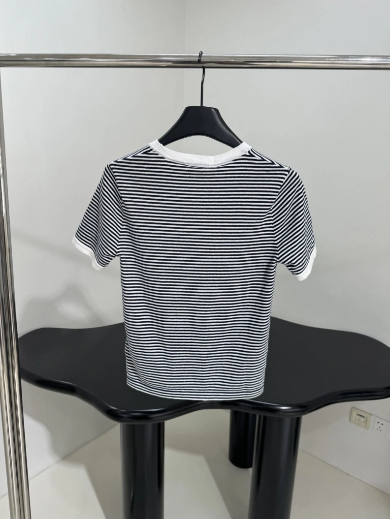 WellDesigned Mix Mix T-Shirts 98106