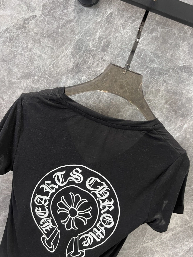 Durable Chrxmx Hxxrts T-Shirts 93666