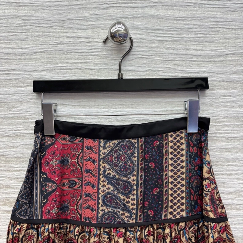Unique Vxlxntino Skirts 103010