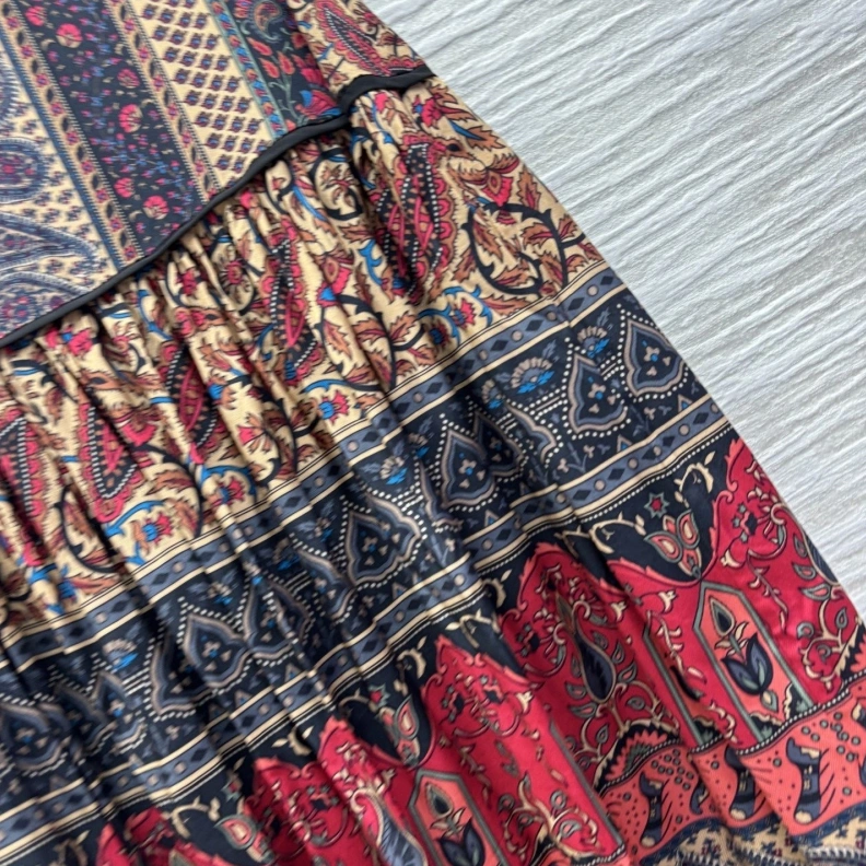 Unique Vxlxntino Skirts 103010