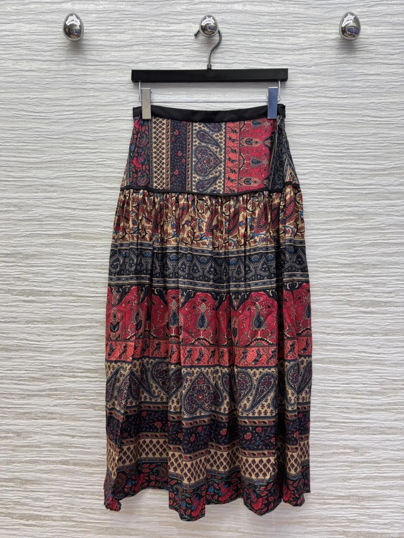 Unique Vxlxntino Skirts 103010