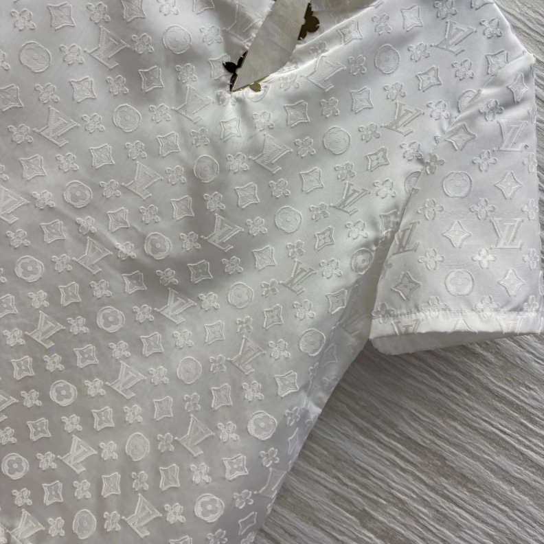 Cozy LX T-Shirts 97048