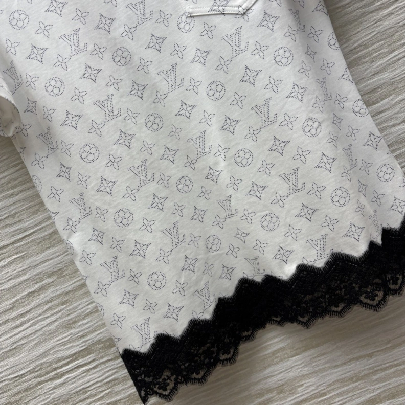 Minimalist LX T-Shirts 97034