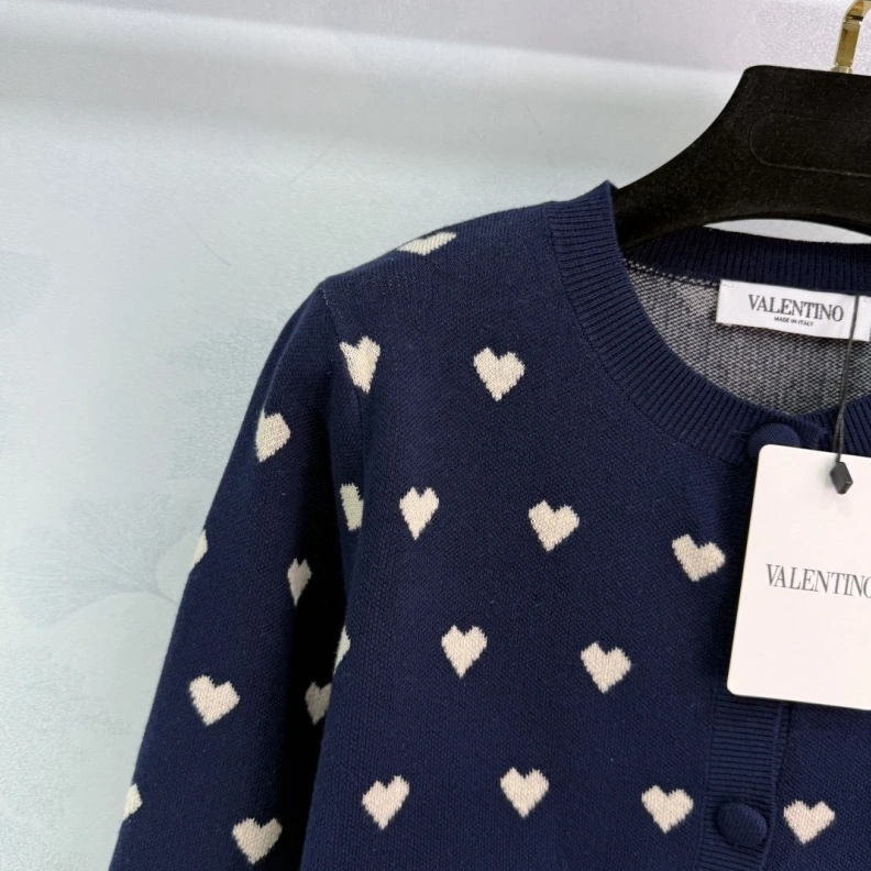 DailyWear Vxlxntino T-Shirts 103001