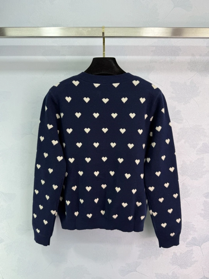 DailyWear Vxlxntino T-Shirts 103001