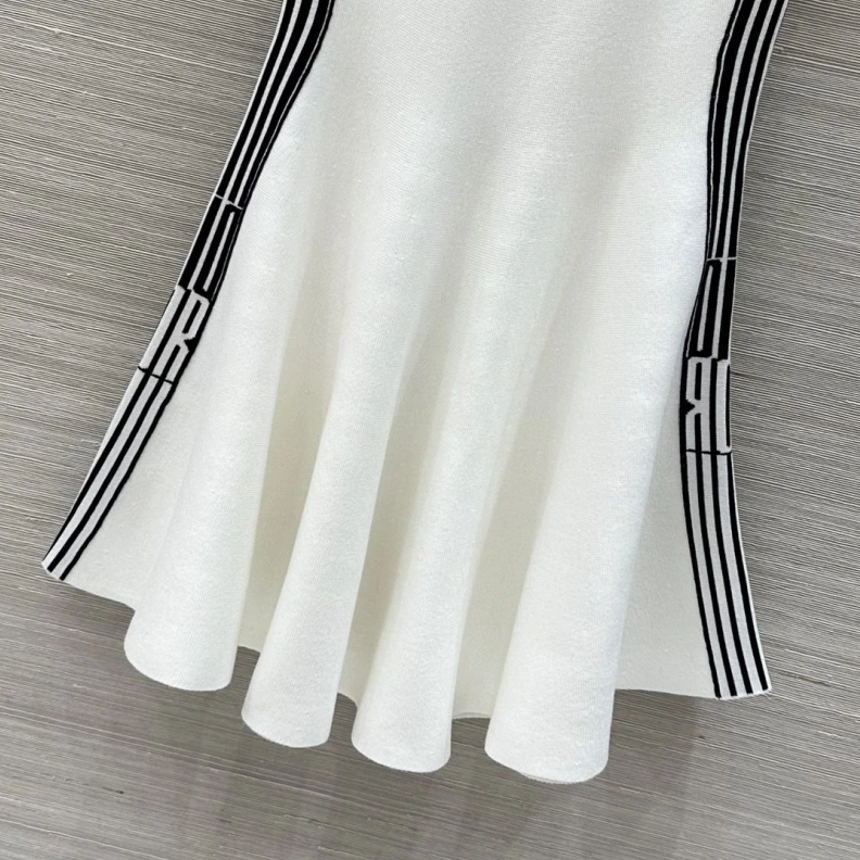 Cozy Othxr Dress 101030