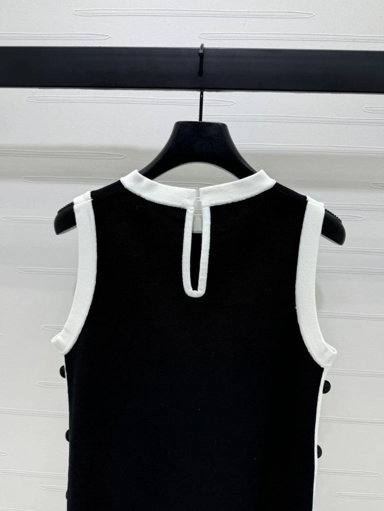 Minimalist Dxxr Dress 94643
