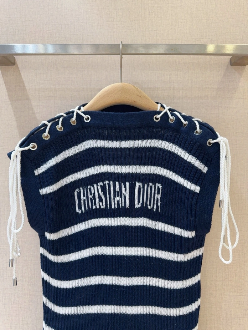 Elegant Dxxr T-Shirts 94406