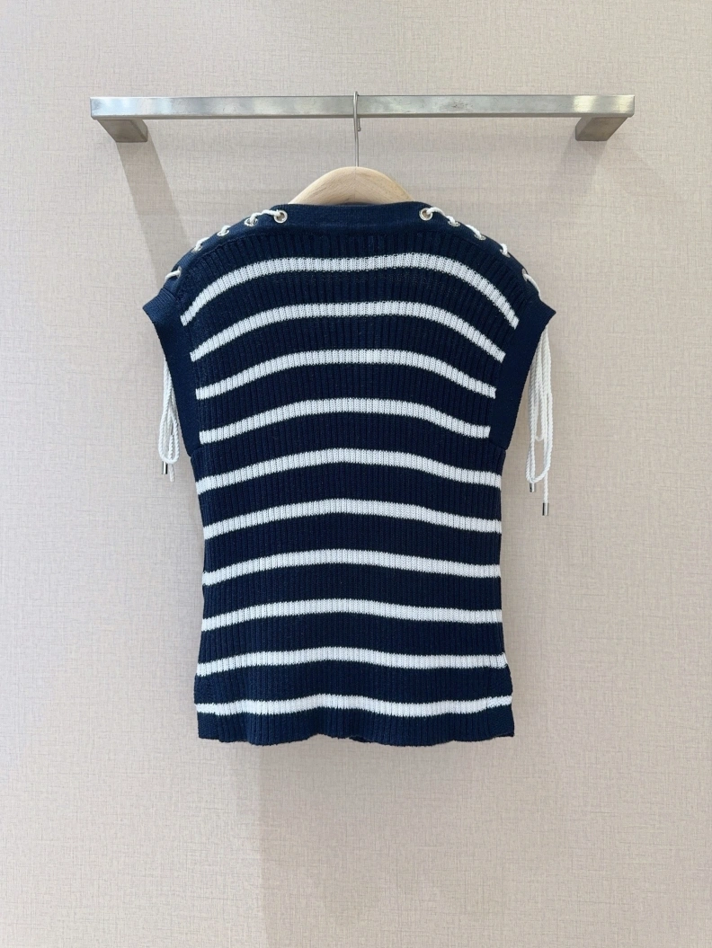 Elegant Dxxr T-Shirts 94406