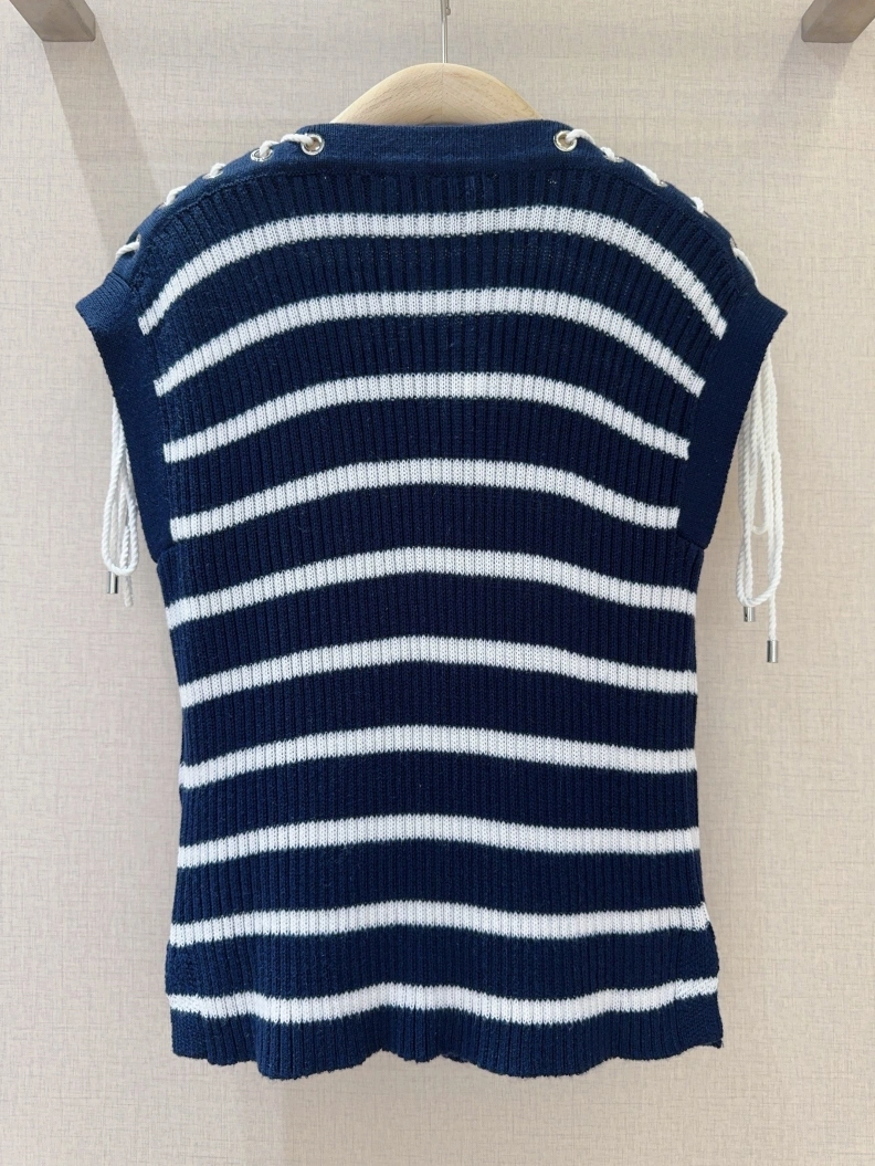 Elegant Dxxr T-Shirts 94406
