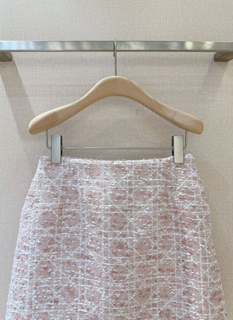 HighQuality Dxxr Skirts 94491