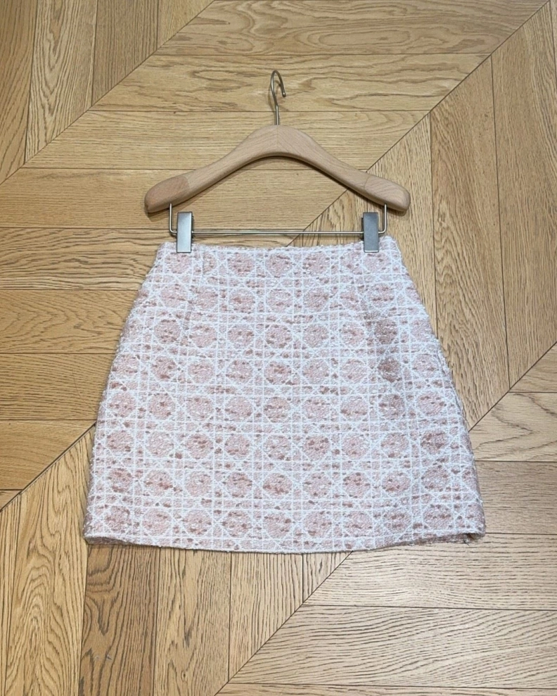 HighQuality Dxxr Skirts 94491